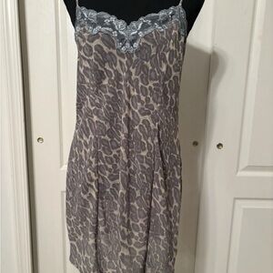 100 Silk Victoria's Secret Gray Leopard Print Chemise